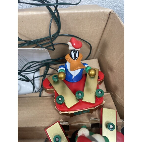 Mr. Christmas Looney Tunes Ornaments Musical Holiday 1997 Plays 20 Song With Box - Picture 8 of 16
